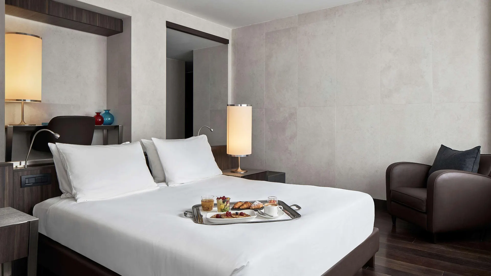 Hyatt Centric Milan Centrale 4*,  Italy